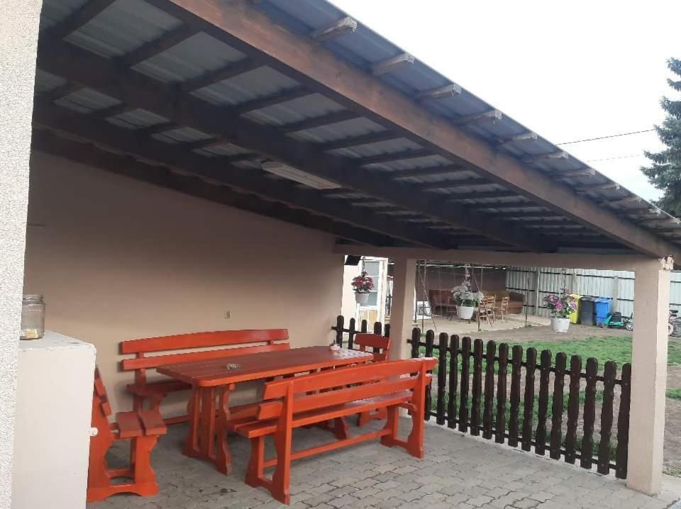 Apartament Viktoria Vendeghaz Miszkolc Zewnętrze zdjęcie