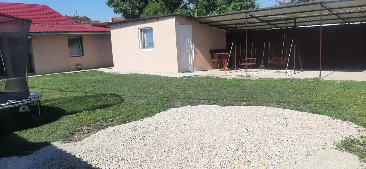 Apartament Viktoria Vendeghaz Miszkolc Zewnętrze zdjęcie